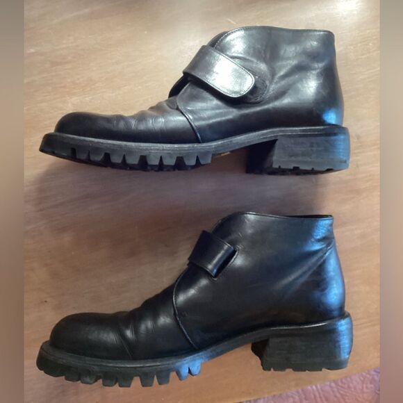 JOAN HELPERN SIGNATURE SIZE 8 BLACK LEATHER LUG VIBRAM SOLE ANKLE BOOTIE 80S 90S - Picture 4 of 10